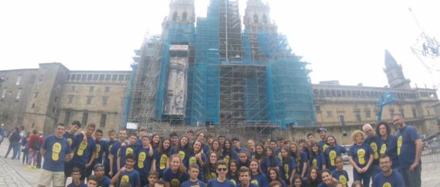 Una setantena de joves de l’arxidiòcesi han pelegrinat fins a Santiago de Compostela