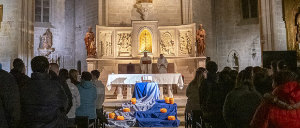 Els joves de l’arxidiòcesi celebren la Setmana de la Bíblia amb una vetlla de pregària a Montblanc